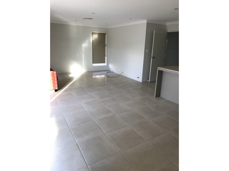 7 McAlroy Place, Goulburn NSW 2580