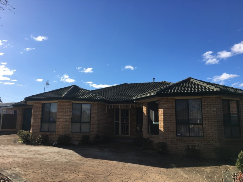 4 Paradise Place, Goulburn NSW 2580