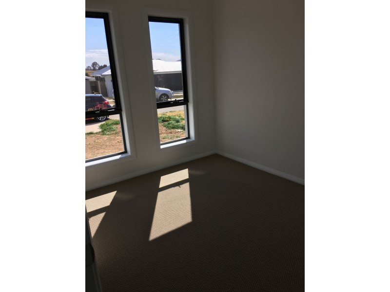 4a Straker Road, Goulburn NSW 2580