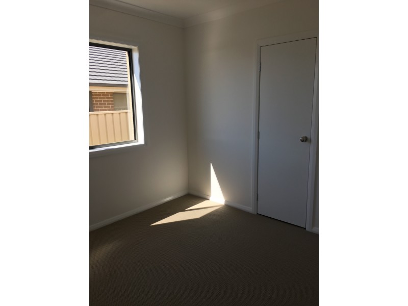 4a Straker Road, Goulburn NSW 2580