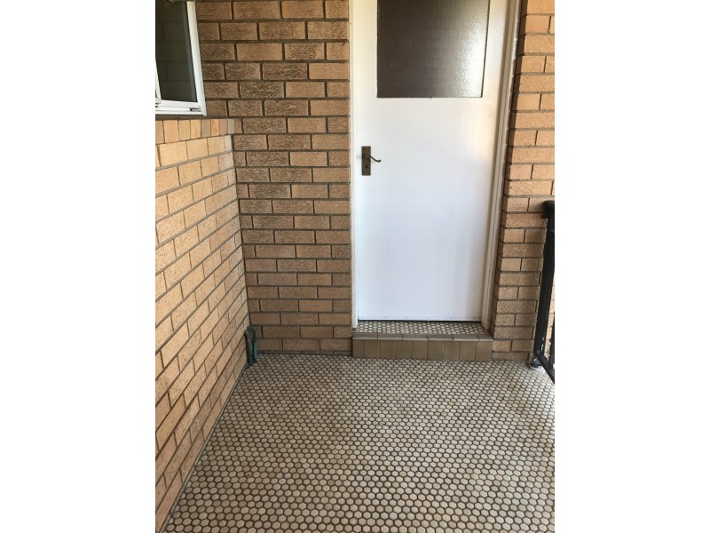 10 Yarrowlow Street, Goulburn NSW 2580
