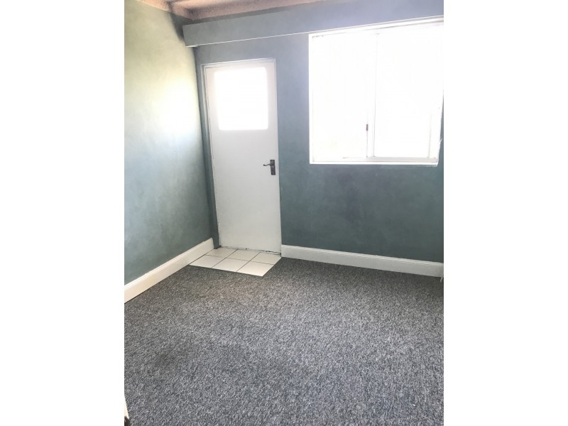 10 Yarrowlow Street, Goulburn NSW 2580