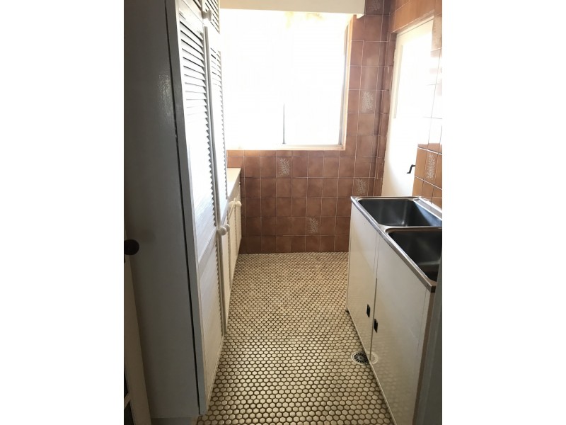 10 Yarrowlow Street, Goulburn NSW 2580