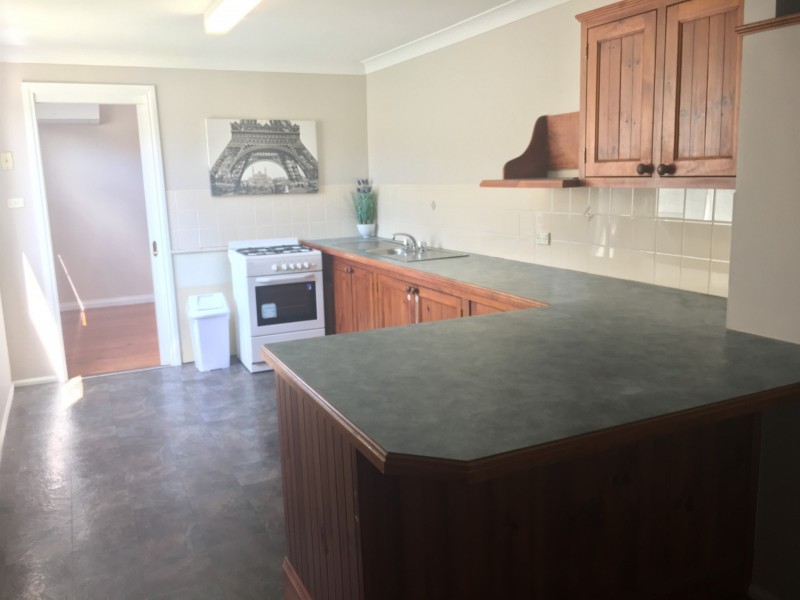 12 Cressy Street, Goulburn NSW 2580