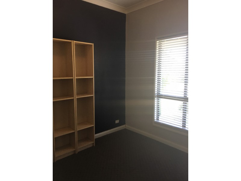 12 Cressy Street, Goulburn NSW 2580