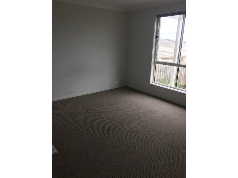 12 McAlroy Place, Goulburn NSW 2580