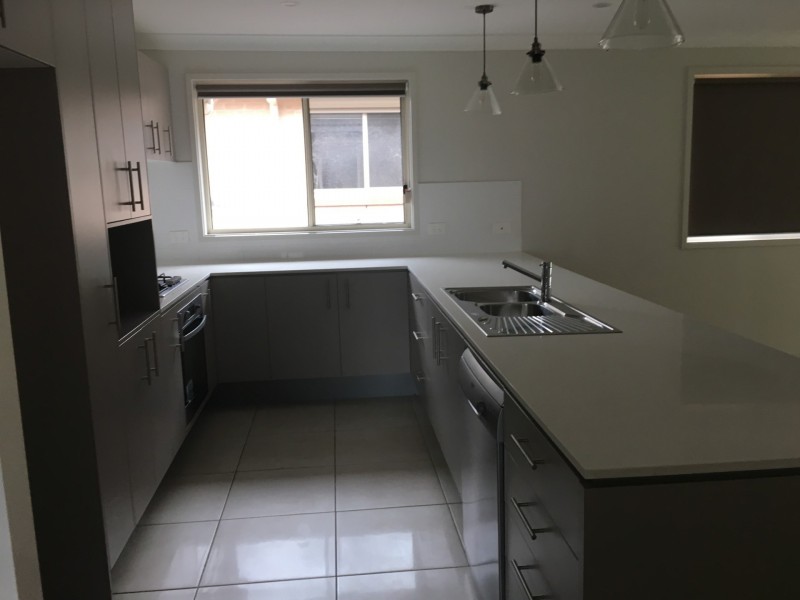 12 McAlroy Place, Goulburn NSW 2580