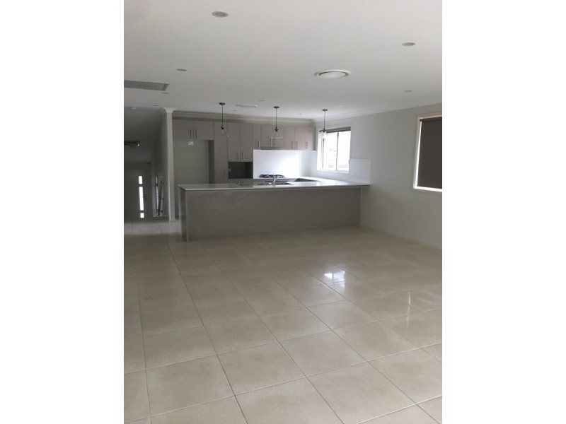 12 McAlroy Place, Goulburn NSW 2580