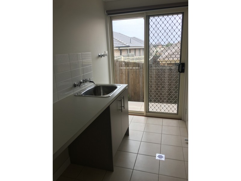 12 McAlroy Place, Goulburn NSW 2580