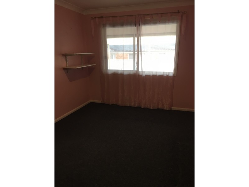 27 Constantina Circuit, Goulburn NSW 2580