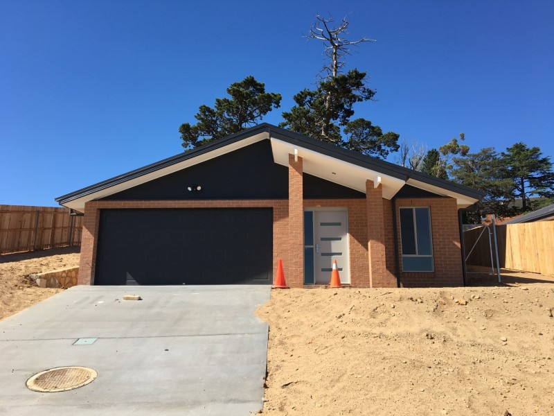 1 Walsh Drive, Goulburn NSW 2580