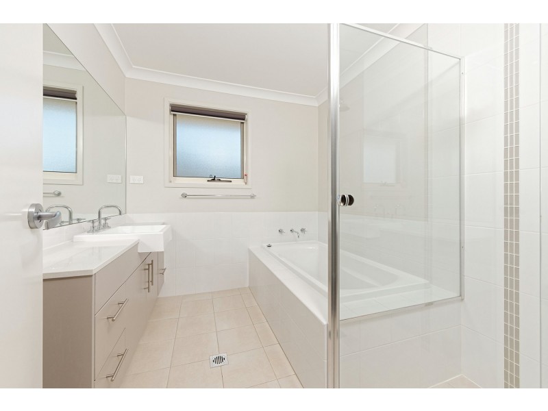 5 McAlroy Place, Goulburn NSW 2580