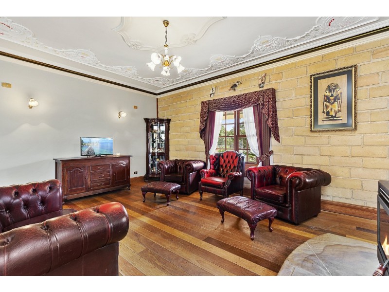13 Short St, Collector NSW 2581