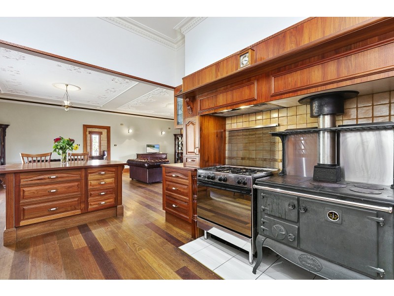 13 Short St, Collector NSW 2581