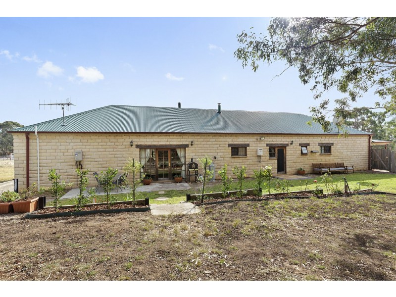 13 Short St, Collector NSW 2581