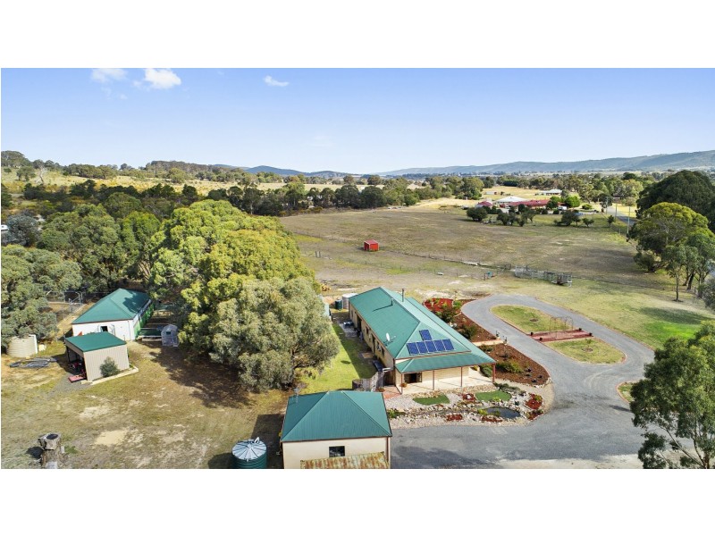 13 Short St, Collector NSW 2581