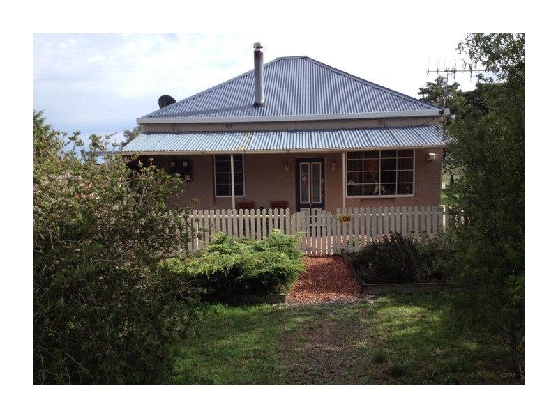 208 Old South Road, Yarra NSW 2580