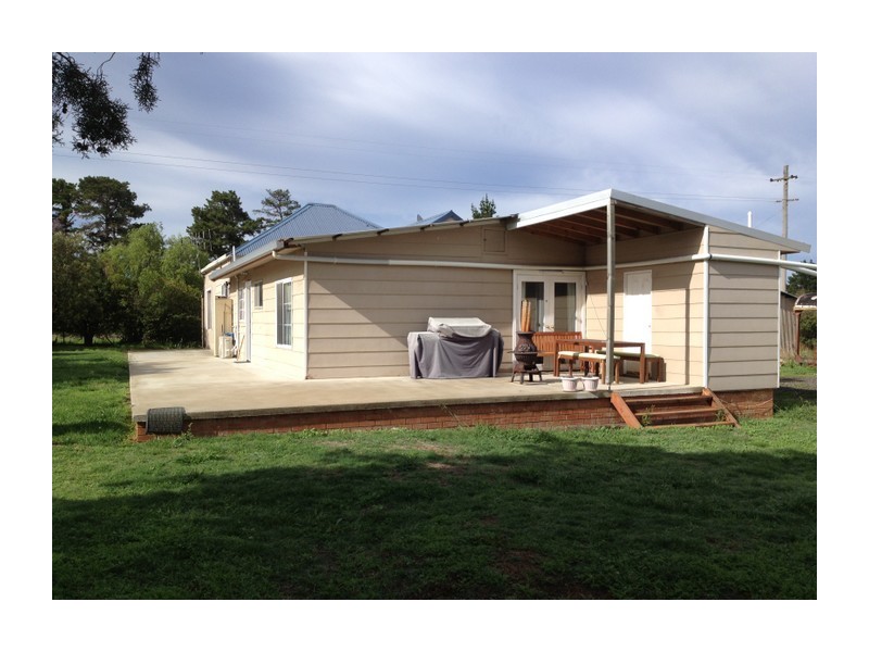 208 Old South Road, Yarra NSW 2580