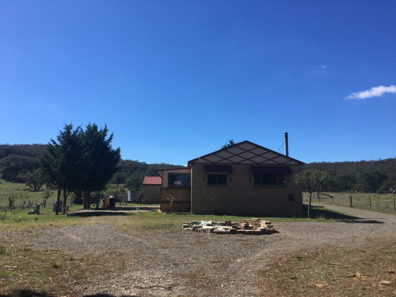 100 Longswamp Road, Greenwich Park NSW 2580