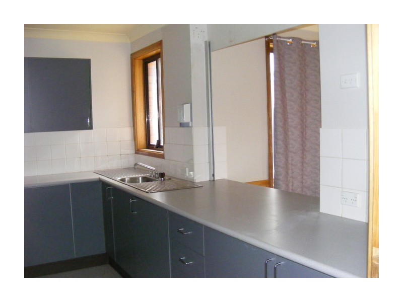 Villa 3 an Wollondilly Avenue, Goulburn NSW 2580