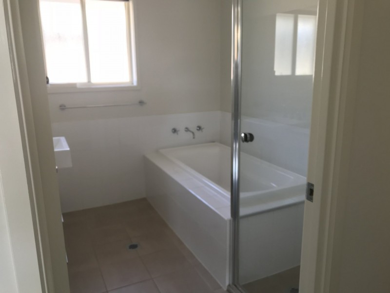 11 McAlroy Place., Goulburn NSW 2580