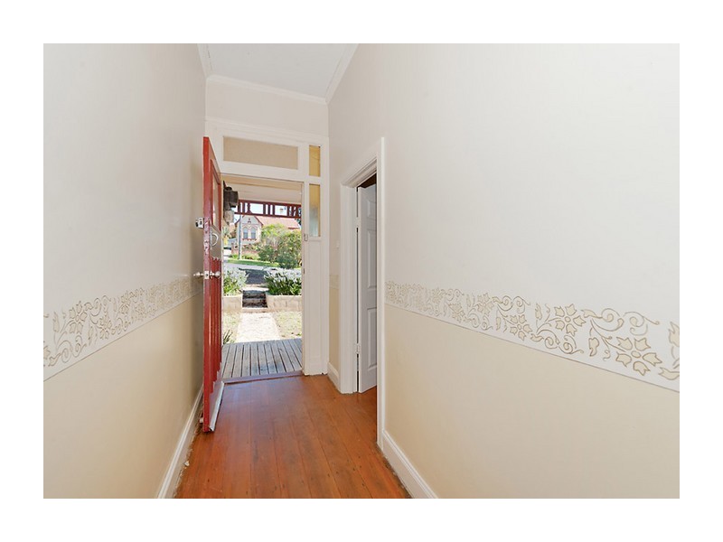 11 Auburn Street, Goulburn NSW 2580