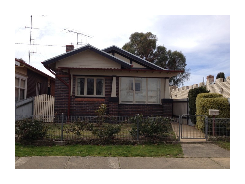 7 Lithgow Street, Goulburn NSW 2580