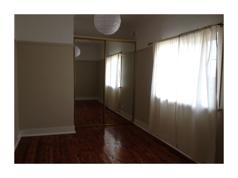 7 Lithgow Street, Goulburn NSW 2580