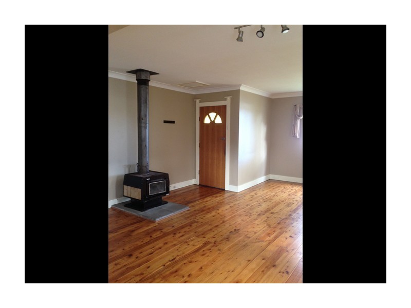 141 Clinton Street, Goulburn NSW 2580