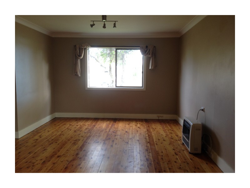 141 Clinton Street, Goulburn NSW 2580