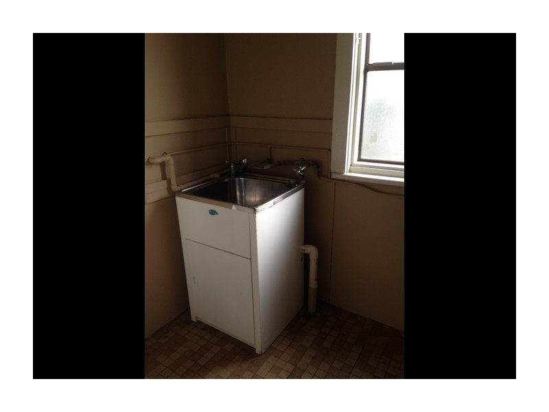 141 Clinton Street, Goulburn NSW 2580