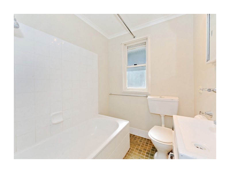 12 Teece Place, Goulburn NSW 2580