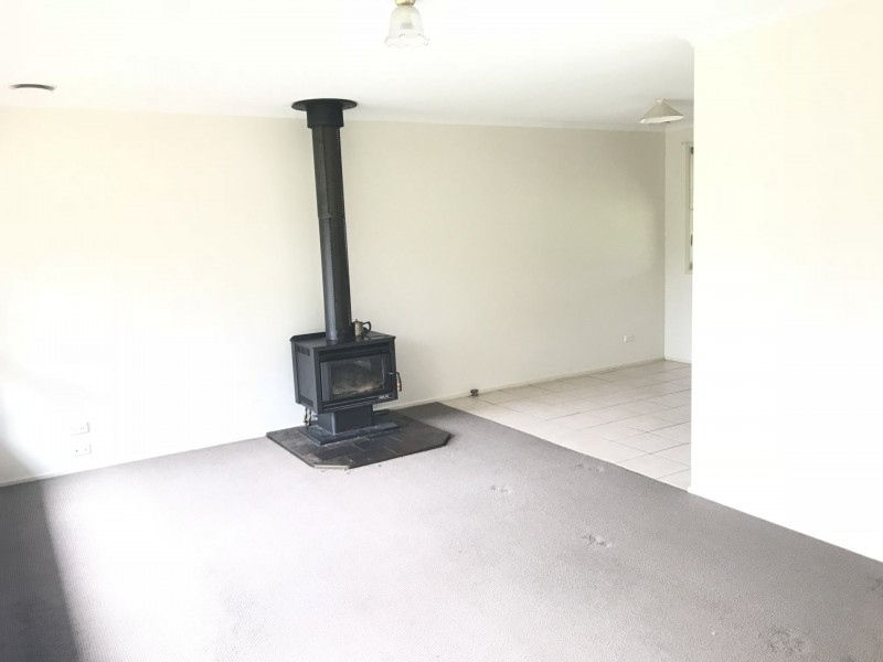 32 Old Hume Highway, Yerrinbool NSW 2575
