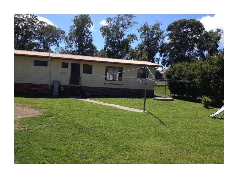 10 Thoroughfare Street, Marulan NSW 2579