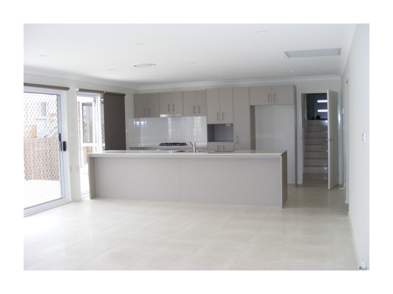 16 Walsh Drive, Goulburn NSW 2580