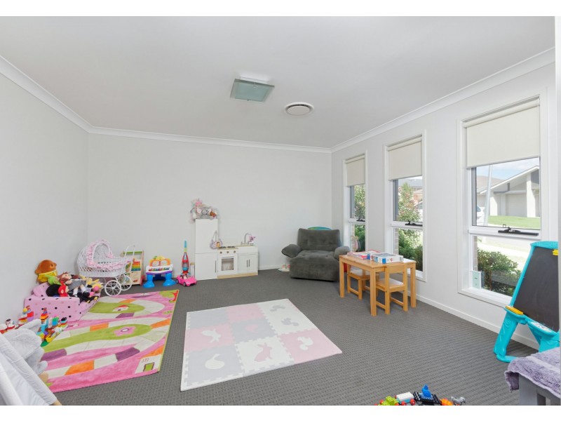 3 McAlroy Place, Goulburn NSW 2580