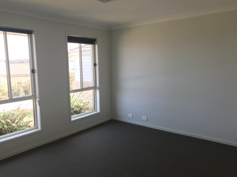 11 McAlroy Place, Goulburn NSW 2580