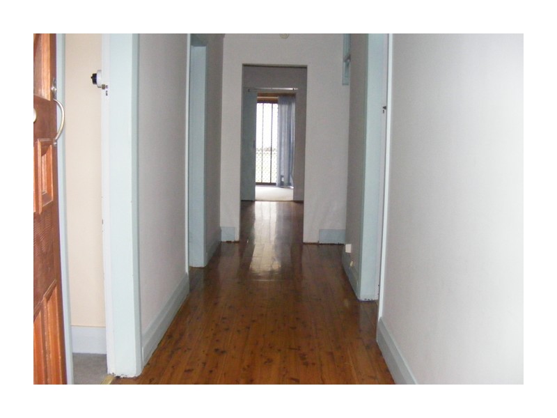 24 Walker Street, Goulburn NSW 2580