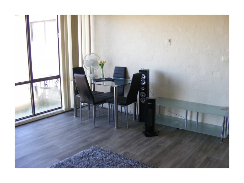 9/11 Queen Street, Goulburn NSW 2580