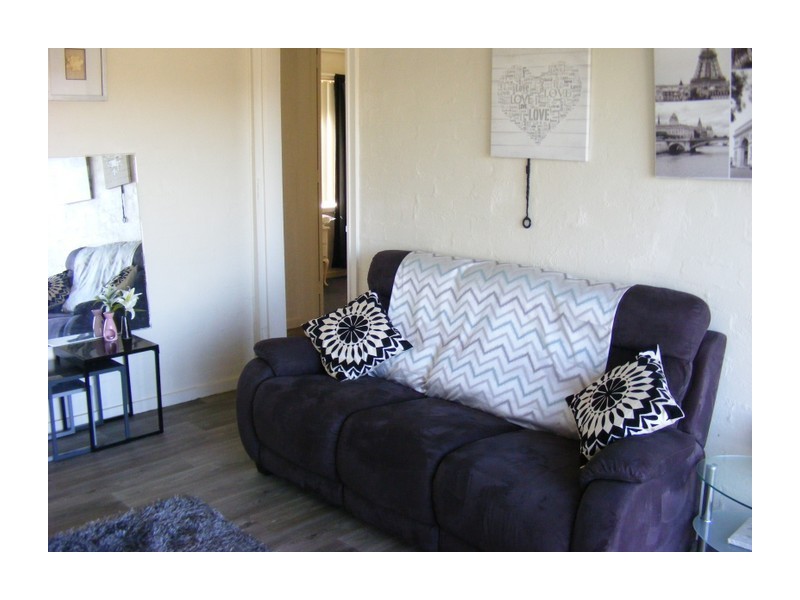 9/11 Queen Street, Goulburn NSW 2580