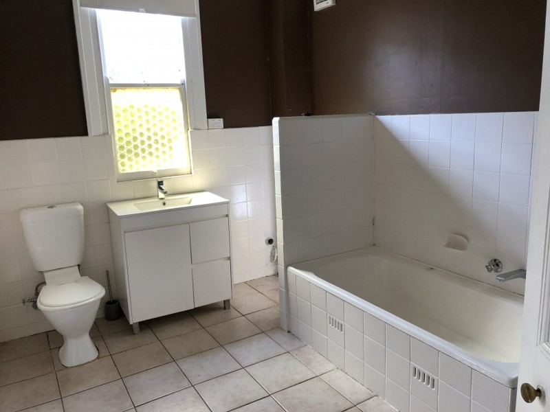 166 Kinghorne Street, Goulburn NSW 2580