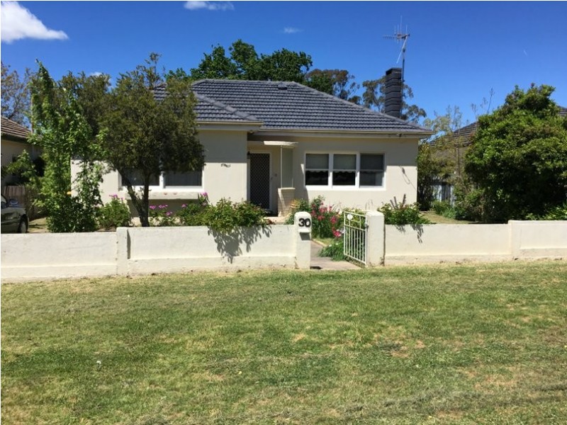 30 Elizabeth Street, Goulburn NSW 2580