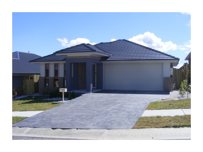5 McAlroy Place, Goulburn NSW 2580