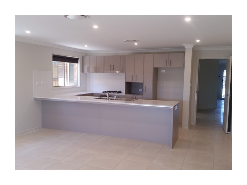 5 McAlroy Place, Goulburn NSW 2580