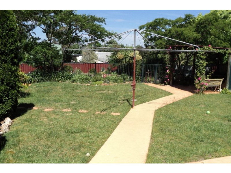 13 Emmerson Street, Goulburn NSW 2580