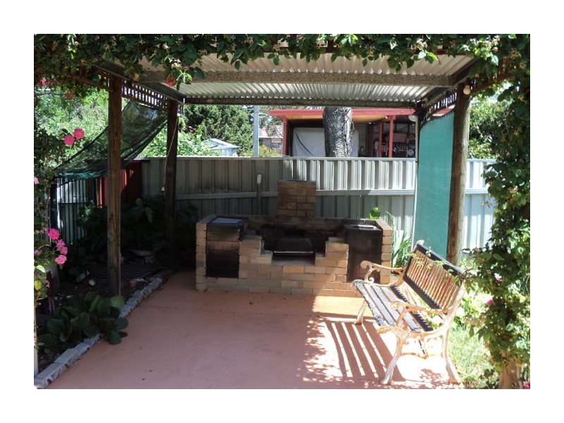 13 Emmerson Street, Goulburn NSW 2580
