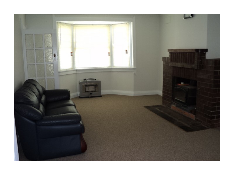 9 Albert Street, Goulburn NSW 2580