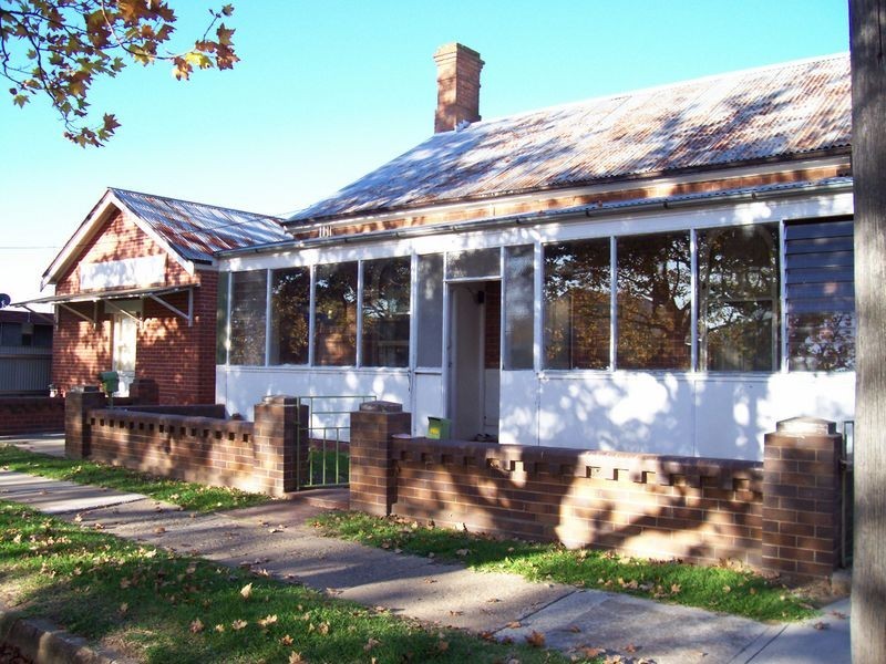 Unit 2/17 Joshua Street, Goulburn NSW 2580