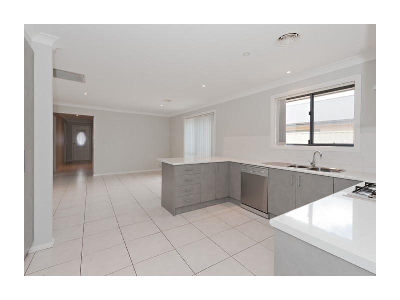 11 Manion Street, Goulburn NSW 2580