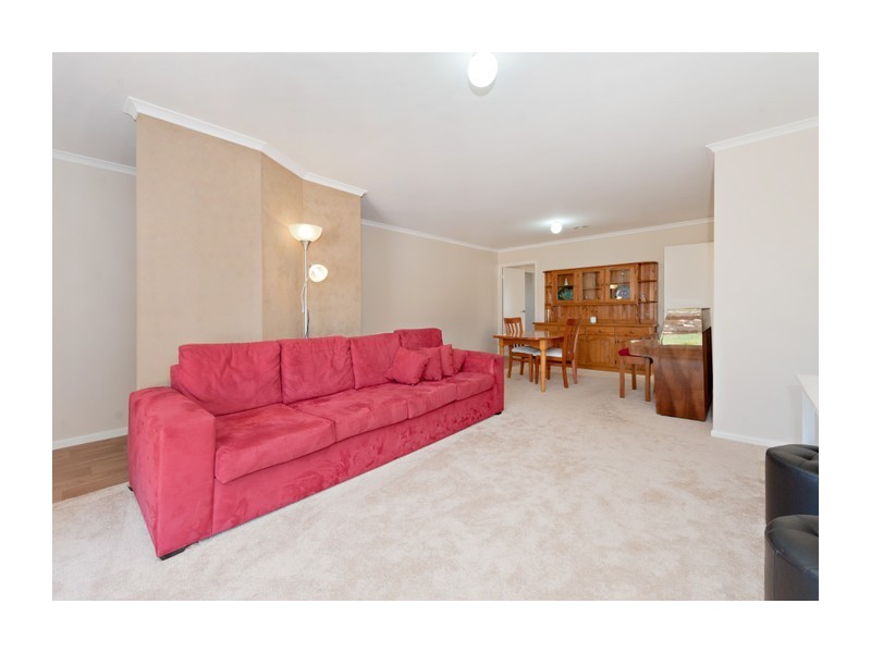 2 Joanna Place, Goulburn NSW 2580